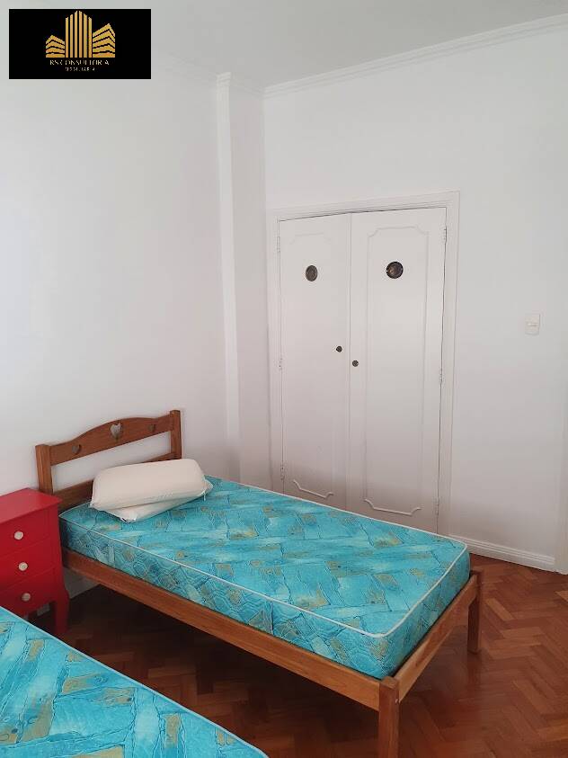 Apartamento para alugar com 3 quartos, 150m² - Foto 12