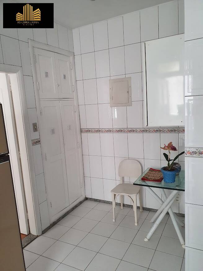 Apartamento para alugar com 3 quartos, 150m² - Foto 14