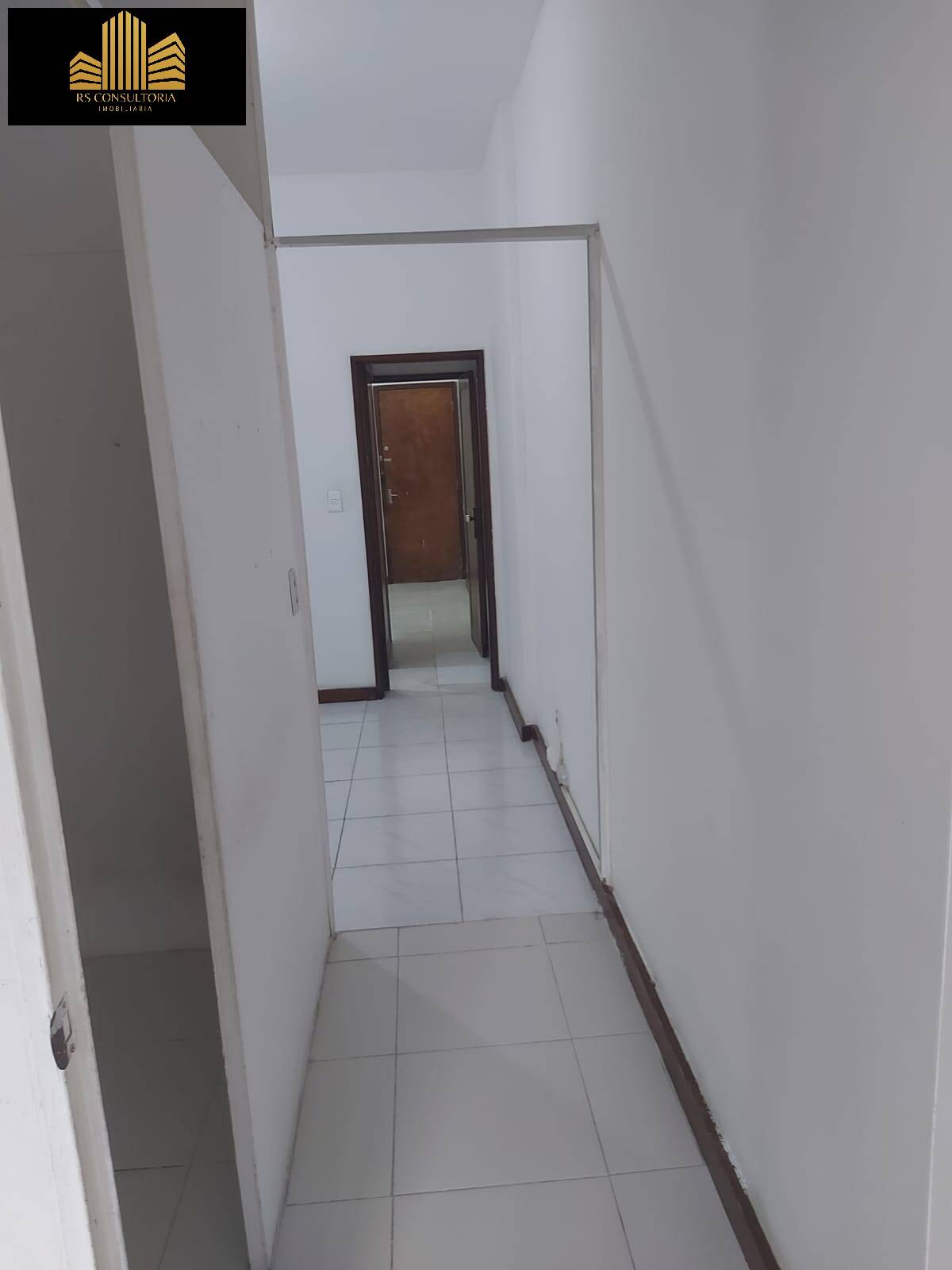 Apartamento à venda com 1 quarto, 40m² - Foto 4