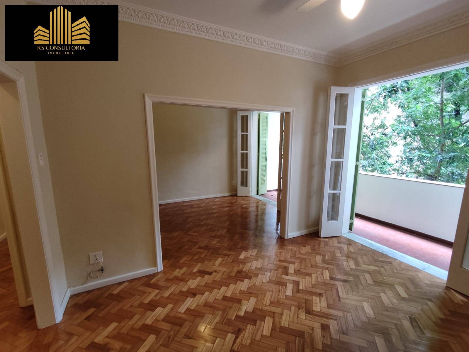 Apartamento para alugar com 3 quartos, 110m² - Foto 13