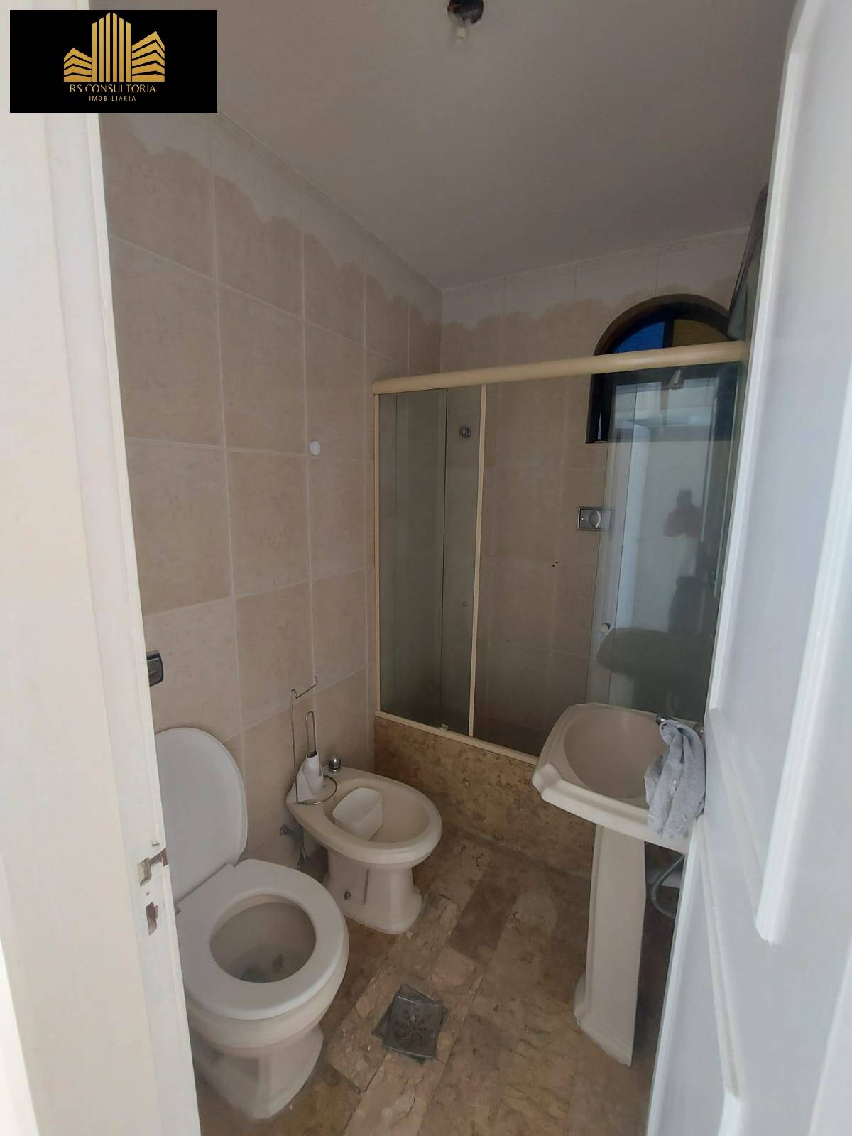 Apartamento para alugar com 3 quartos, 95m² - Foto 18