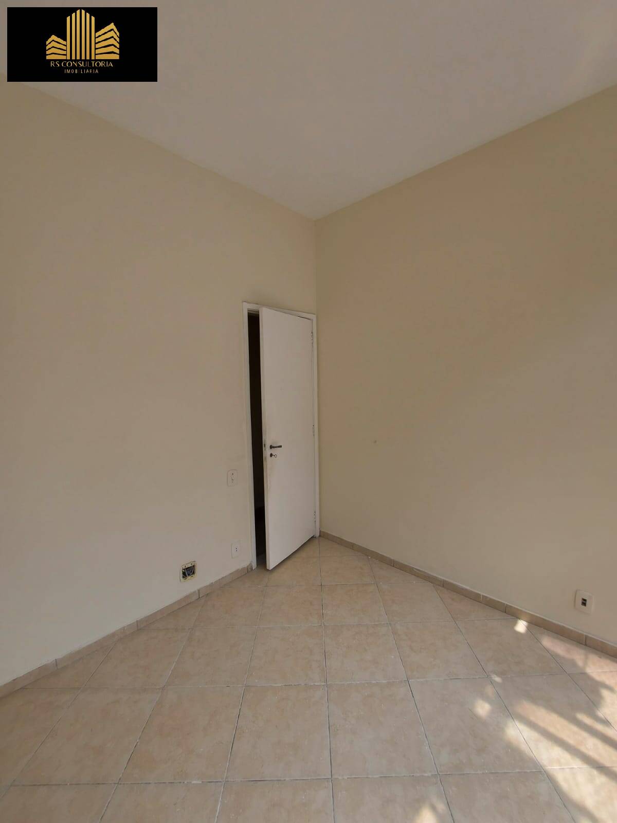 Apartamento para alugar com 3 quartos, 95m² - Foto 15