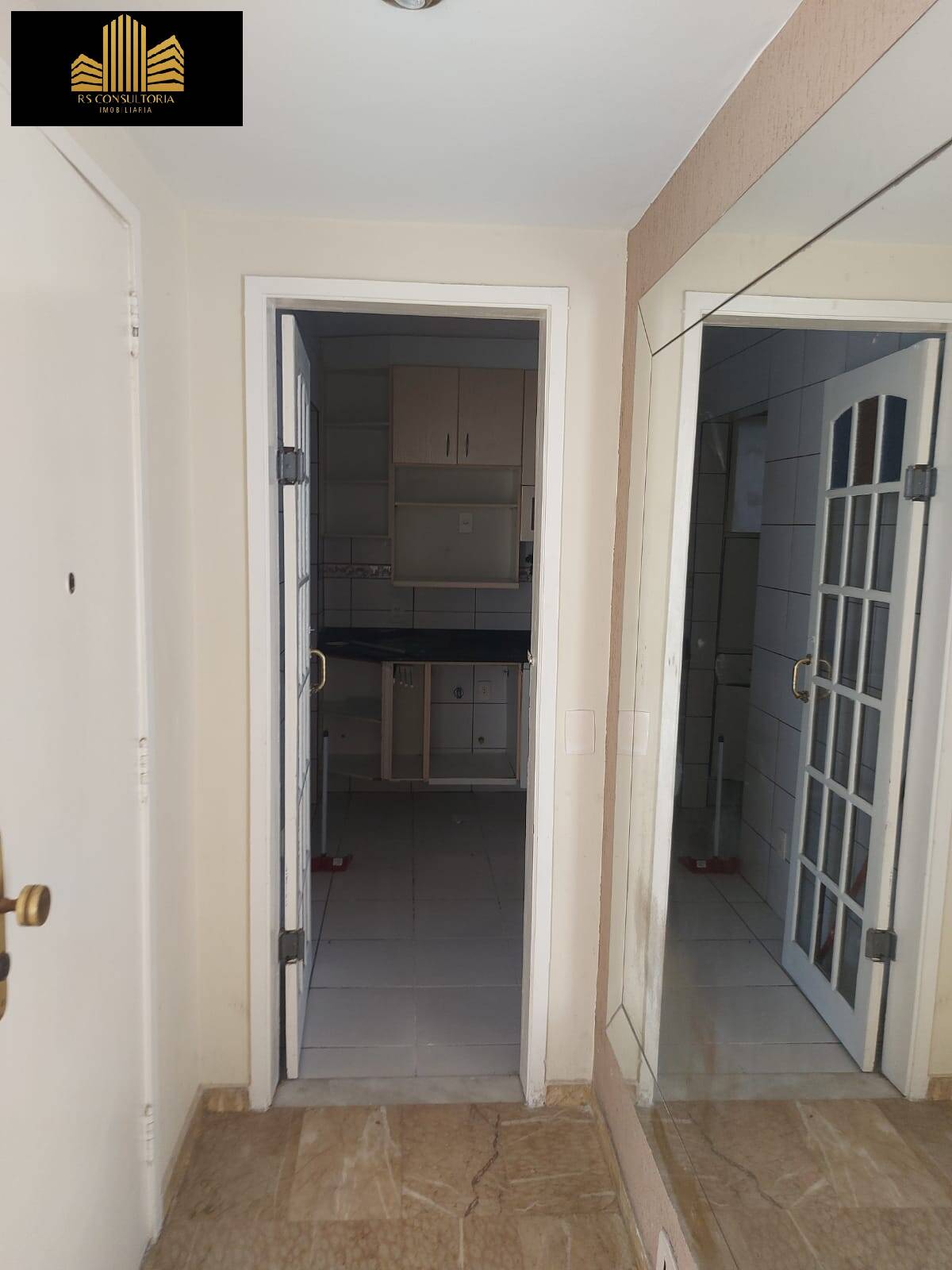 Apartamento para alugar com 3 quartos, 95m² - Foto 11