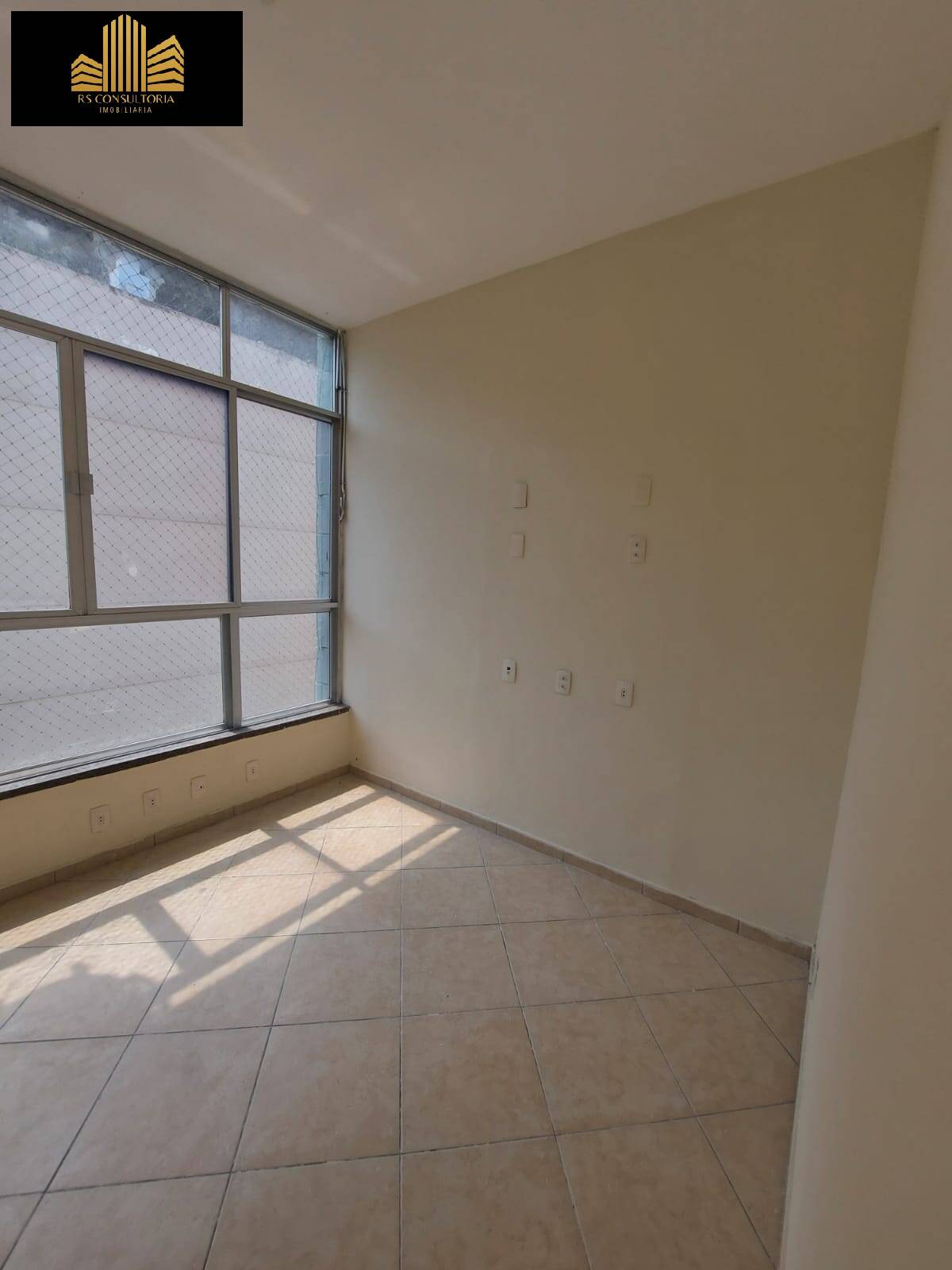 Apartamento para alugar com 3 quartos, 95m² - Foto 1